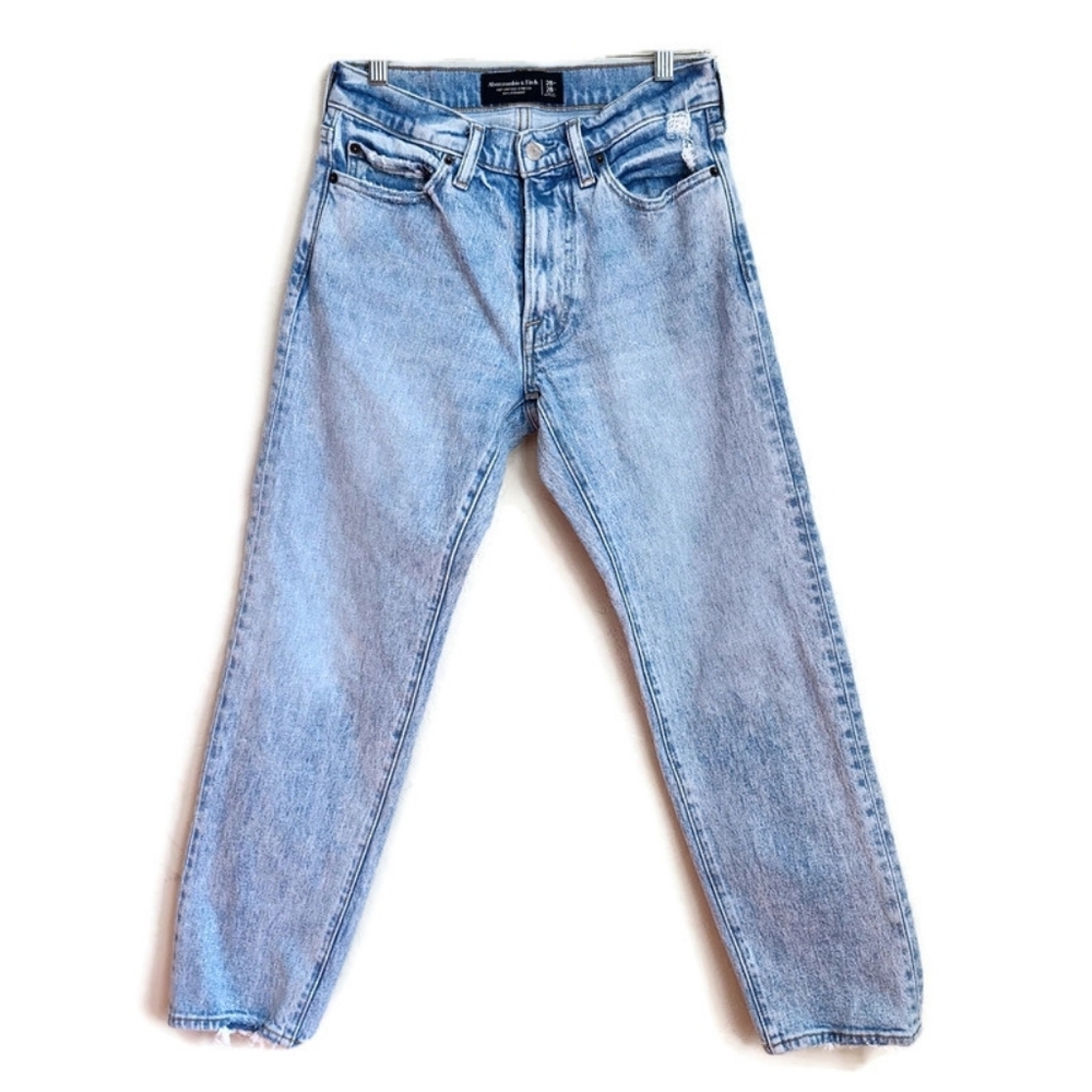 A&F Vintage Stretch 90's Straight Faded Light Blue Wash High-Rise Denim Jeans